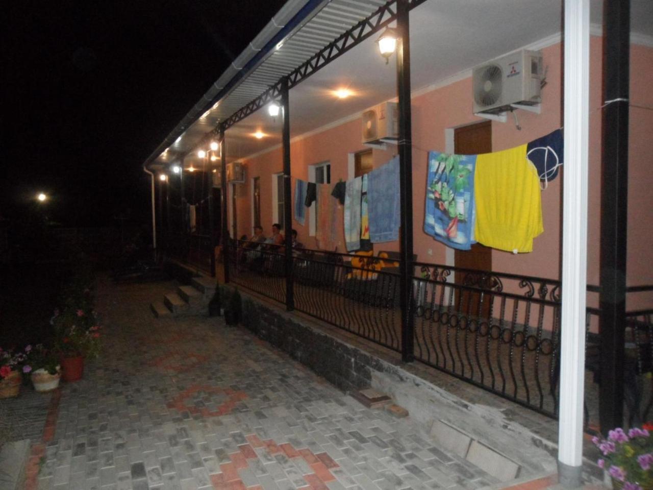 Galina Guest House Alakhadzi Exterior photo