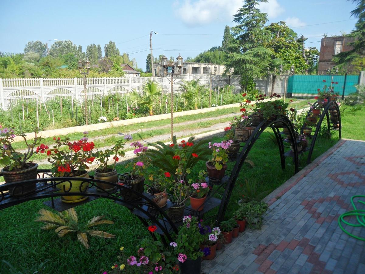 Galina Guest House Alakhadzi Exterior photo