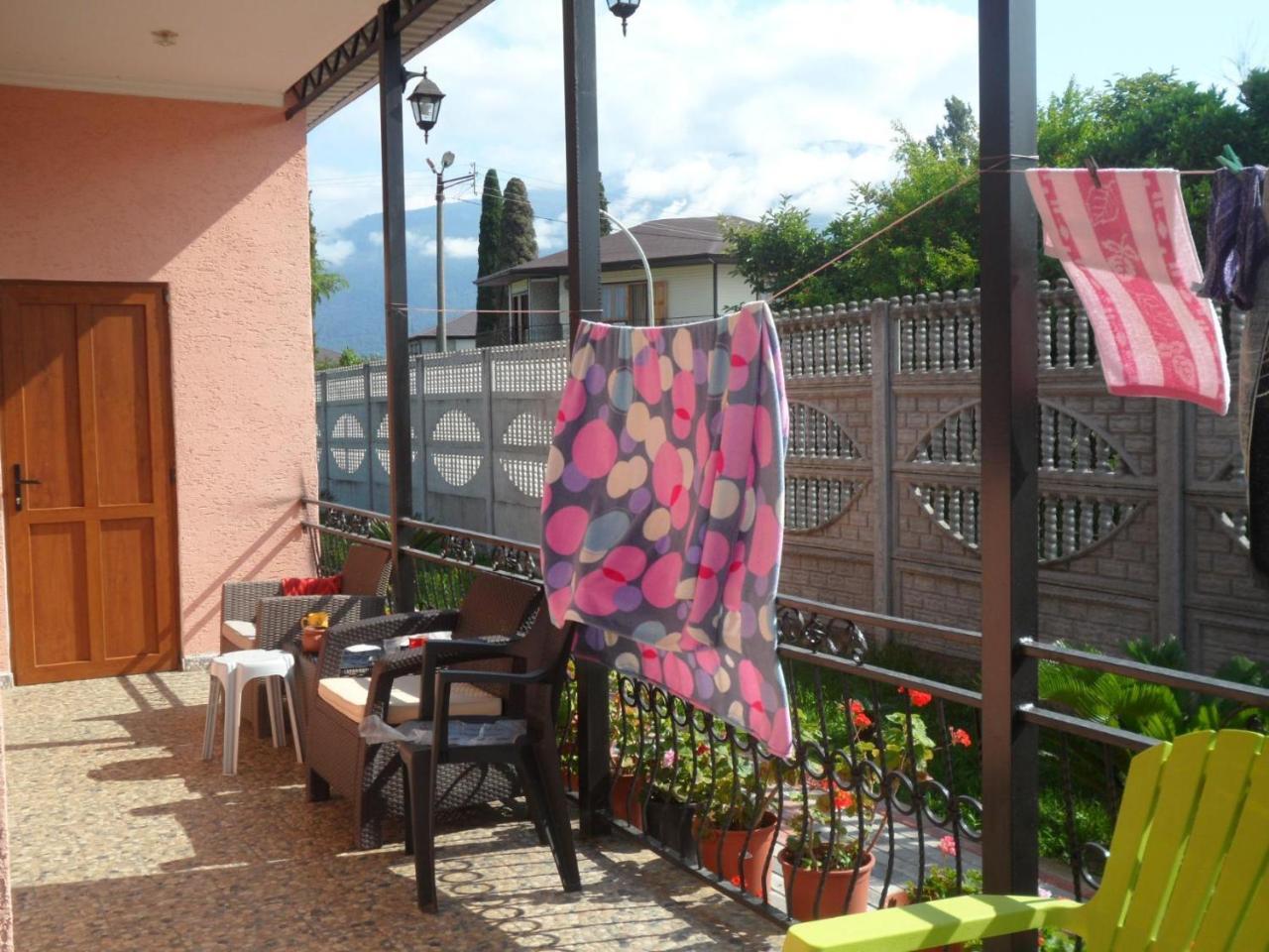 Galina Guest House Alakhadzi Exterior photo