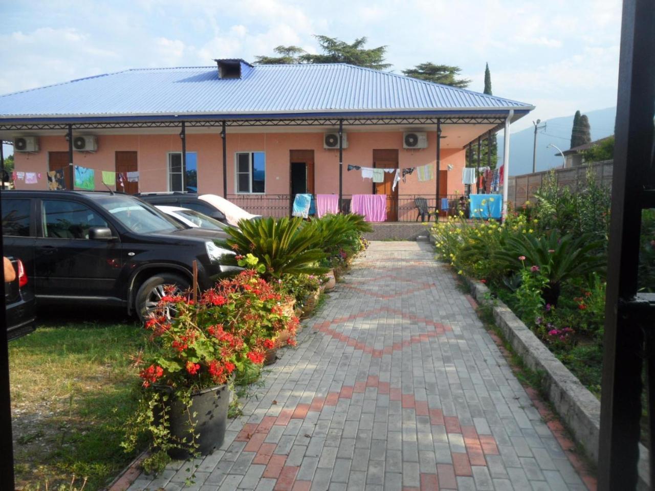 Galina Guest House Alakhadzi Exterior photo